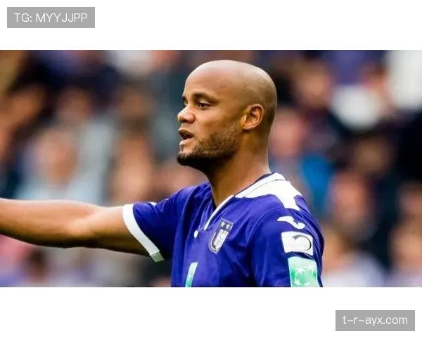 巴洛特利强硬对抗展现赛场霸气，球迷热议其拼搏精神