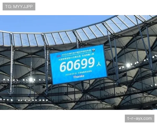 中超新赛季点燃球迷热情,各队士气高涨迎战新征程 中超新赛季点燃球迷热情,各队士气高涨迎战新征程