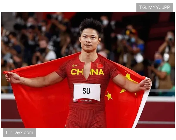 苏炳添私下的衣柜像开了博物馆，我看着都要怀疑自己的生活选错剧本